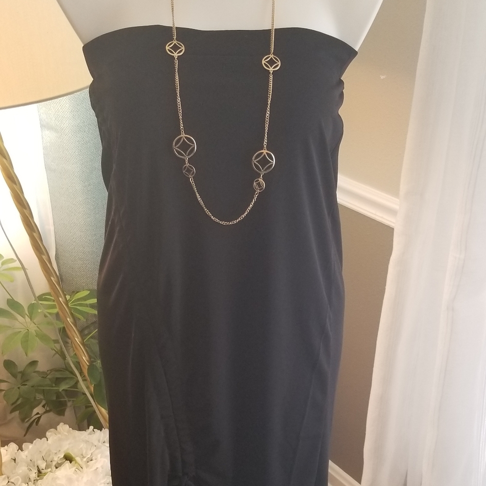 Black pencil skirt